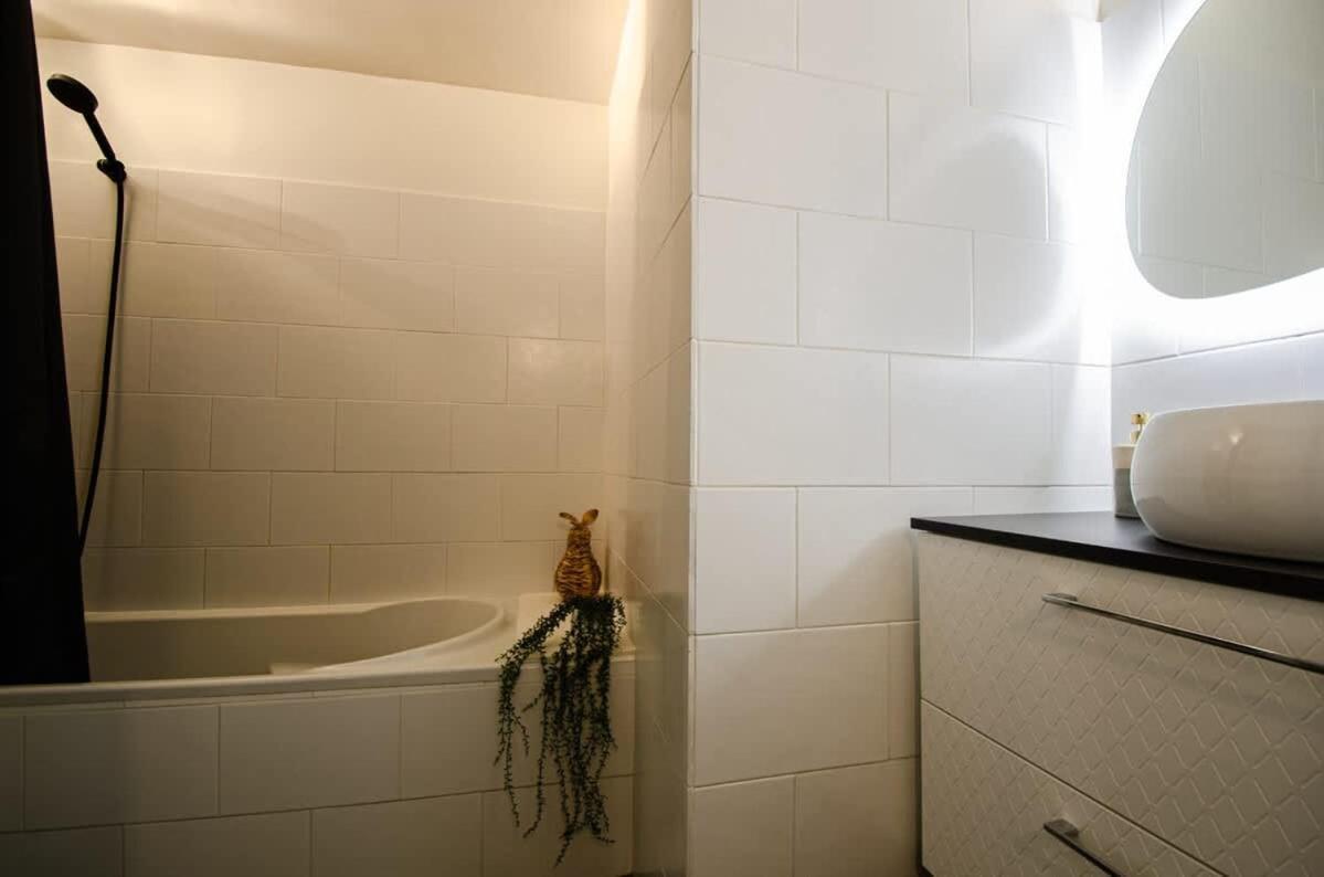 Casamea - Apt Spacieux, Clim, Famille & Cabane Ajaccio  Dış mekan fotoğraf